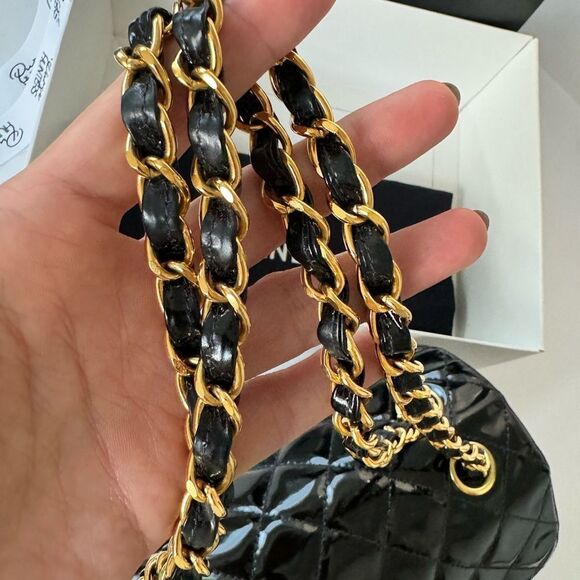 Chanel vintage small double sided flap black patent GHW - Picture 11 of 11